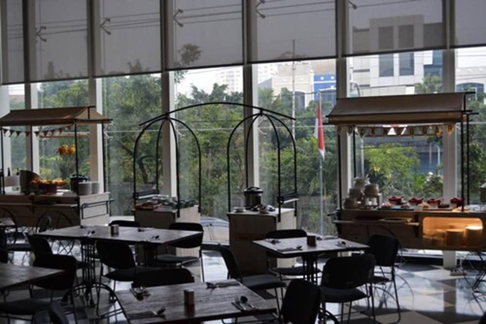 Luminor Hotel Jemursari By Wh With The Best Breakfast In Town And Located Near Surabaya Industrial Estate Rungkut Sier Buitenkant foto